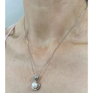 Sterling Silver Freshwater Pearl Fox Pendant 18 Inches 925 Box Chain